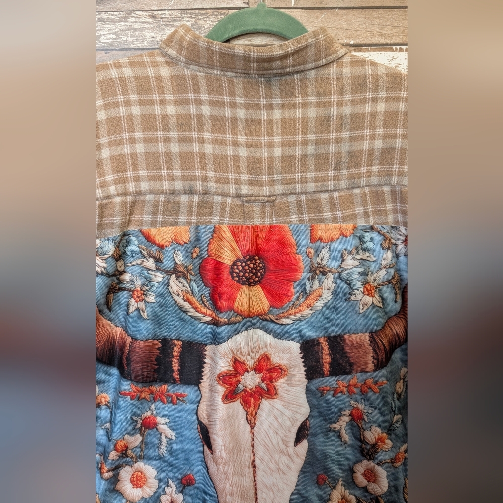 Bull Skull & Floral Design Upcycled Boho Western Dip Dye Bleach Flannel Shirt - Picture 4 of 15